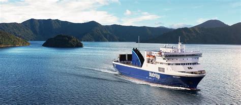 Ferries & water taxis in New Zealand | Things to see and do in New Zealand