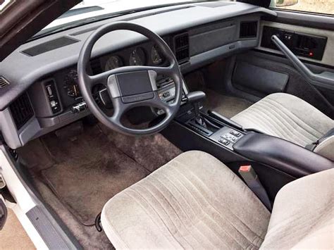 1989 Pontiac Firebird Interior – Barn Finds