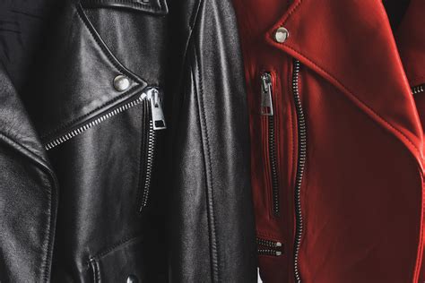 5 Leather Jacket Styles: How to Choose the Best Leather Jacket - 2022 - MasterClass