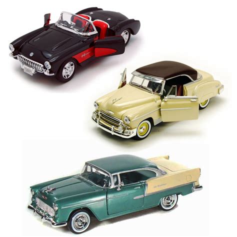 Best of 1950s Diecast Cars - Set 47 - Set of Three 1/24 Scale Diecast Model Cars - Walmart.com ...