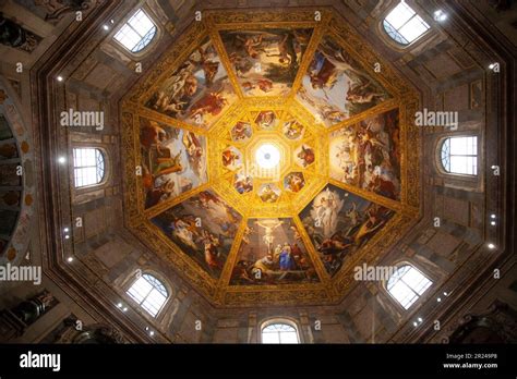 Italy, Tuscany, Florence, The Medici chapel, sculptures by Michelangelo Stock Photo - Alamy