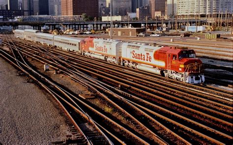 Santa Fe FP-45's Chicago IL Sept 1991 | Union station chicago, Santa fe, Train