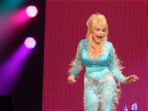 Get it! | Dolly Parton A Better Day Tour 8-3-2011 | Zac | Flickr