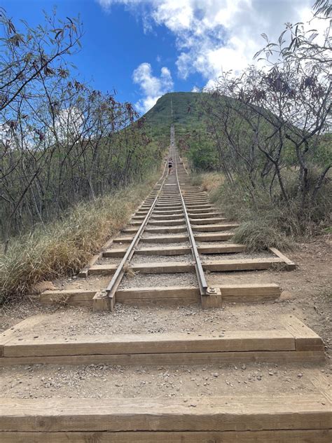 Koko Crater Railway Trailhead - State by State Travel