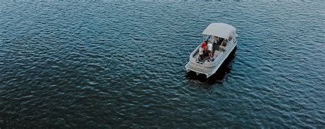 Lake Norman Boat Charters: The Perfect Day on the Water! - Lake Escape