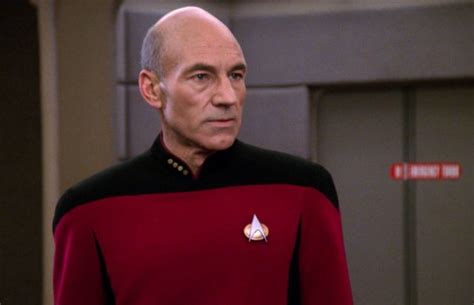 A Close-Up Look At Starfleet Uniforms From ‘Star Trek: Picard’ – TrekMovie.com