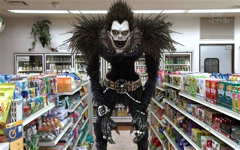 Willem Dafoe como Ryuk en el live-action de Death Note de Netflix - Ramen Para Dos