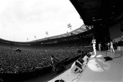 33 years later, Queen’s Live Aid performance is still pure magic ...