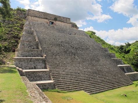 Ruta Puuc - Uxmal Temple ~ Derek's Travels