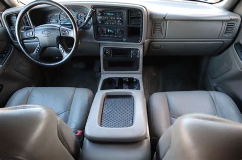 2003 Chevrolet Silverado 2500HD Photos