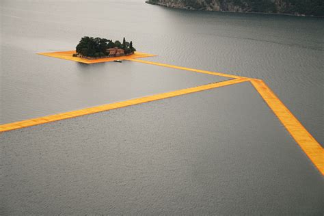 Gallery of The Floating Piers Opens on Lake Iseo Allowing Visitors to "Walk on Water" - 8