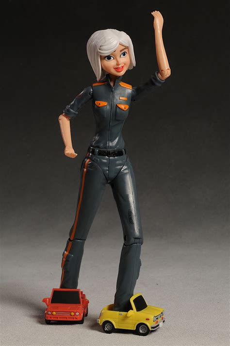 Review and photos of Monsters vs Aliens action figures by Toy Quest