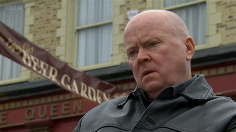 EastEnders fans in tears over ‘return’ of Peggy Mitchell | What to Watch