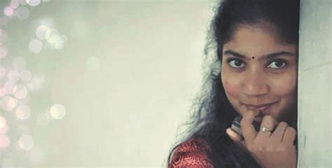 10 Pictures Of Sai Pallavi That Prove She Is A Natural Beauty! | JFW Just for women