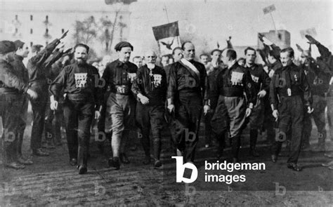 Mussolini leads the March of the Blackshirts on Rome 28 October 1922 ...