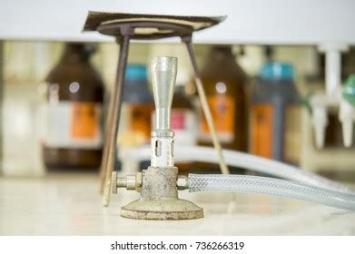 Bunsen Burner Tripod Wire Gauze Chemical Stock Photo 736266289 | Shutterstock