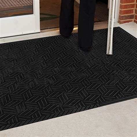 Why Your Facility Needs A Scraper Mat For Cleanliness & Safety