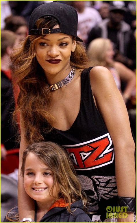 Rihanna: Lets Go Lakers!