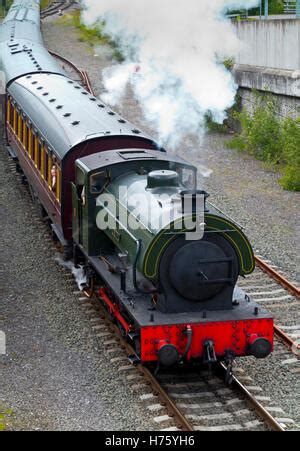 MATLOCK STATION PEAK rail steam train derbyshire Stock Photo - Alamy