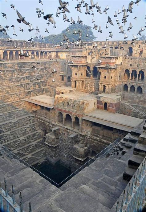 Chand Baori, puits à degrés, Abhaneri, Inde. Il a été creusé pendant la dynastie Nikhumba au 8e ...