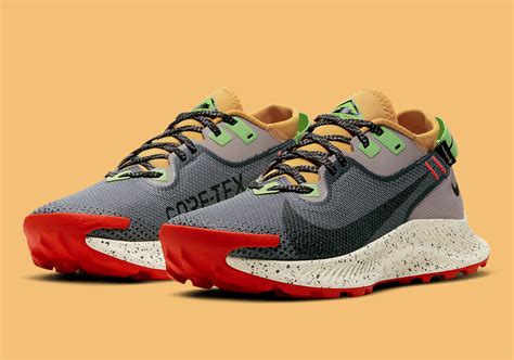 Nike Pegasus Trail 2 GORE-TEX WMNS CU2018-002 | SneakerNews.com