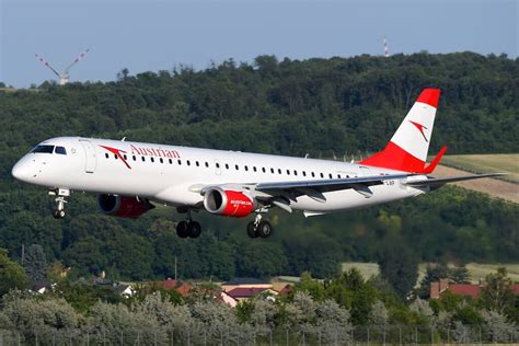 Austrian Airlines Fleet Embraer 195 Details and Pictures