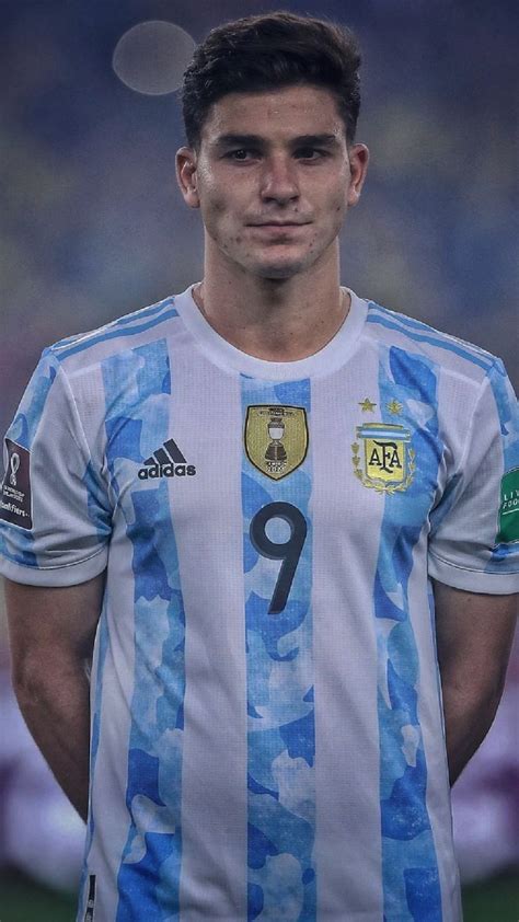 Julian Álvarez in 2022 | Argentina football, Argentina soccer ...