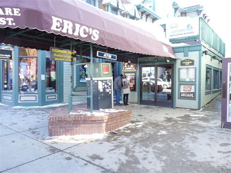 Downstairs at Eric's - Great Pizza/Sports Bar - $7-$20/person