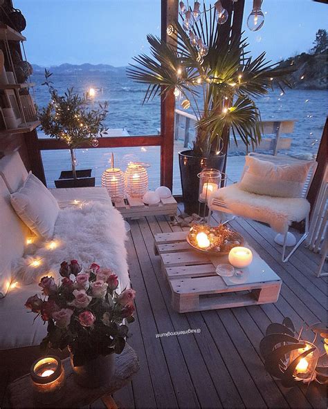 inviting patio with candles and string lights Balcony Decor, Backyard Decor, Backyard Patio ...