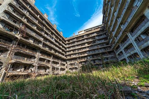 Abandoned: Hashima Island's Ghostly Remains (Photos) - The Ghost In My ...