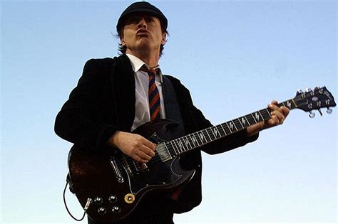 Top 10 Angus Young Guitar Solos