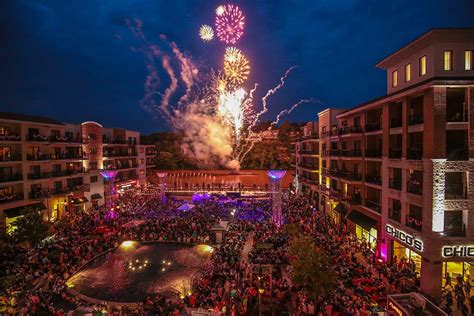 Branson's Many Opportunities for July 4th Fireworks - RideSparky