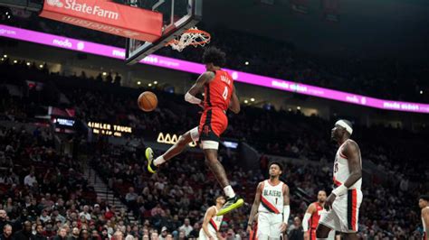 WATCH: Houston Rockets' Jalen Green Throws Down Massive Poster Dunk on ...