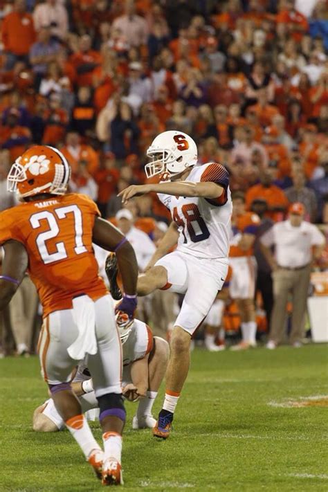 Syracuse | Football helmets, Syracuse orangemen, Syracuse