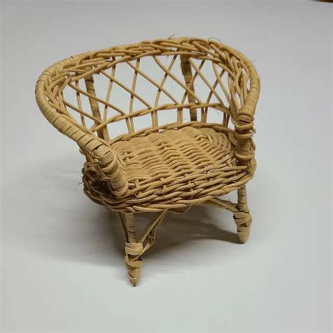 VINTAGE MATTEL BARBIE Dreamhouse Wicker Patio Chair Furniture FLAW $8. ...