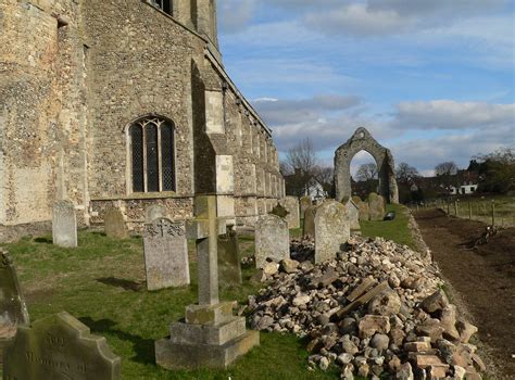 Wymondham Abbey Back | Wymondham Abbey, Norfolk, England. | Simon | Flickr