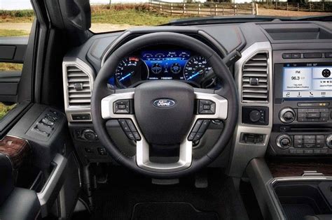 2018 Ford Super Duty® | Commercial Vehicles | Badger Truck & Auto Group