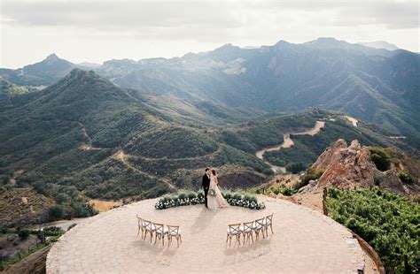 25+ Most Jaw Dropping Mountain Wedding Venues in the United States