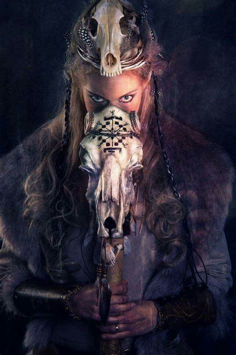 Pin by Daniela Moreira on Vikings | Vikings, Norse pagan, Norse