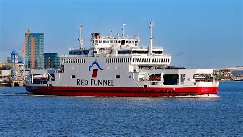 Red Funnel steps in as Wightlink suspends services