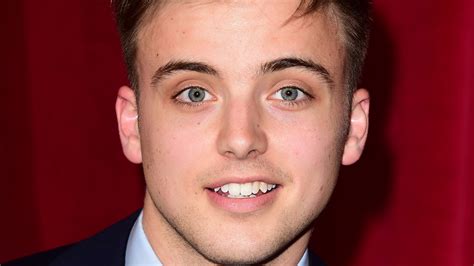 Hollyoaks actor Parry Glasspool suspended from show for knife video - ITV News