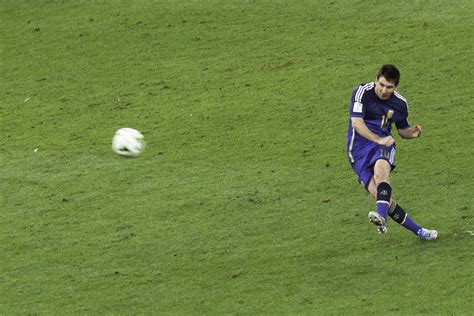 Lionel Messi World Cup Golden Ball | 140713-9163-jikatu | Flickr