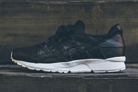 ASICS Gel Lyte V Black Tumbled Leather - Sneaker Bar Detroit