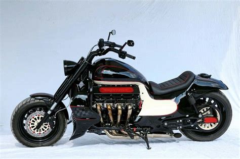 Boss Hog V8 Motorcycle | Reviewmotors.co