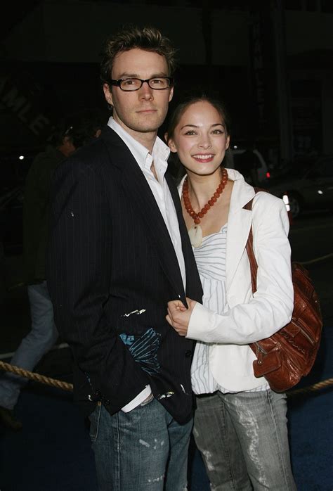 Kristin Kreuk Husband: A Deep Dive Into Her Personal Life And Relationships