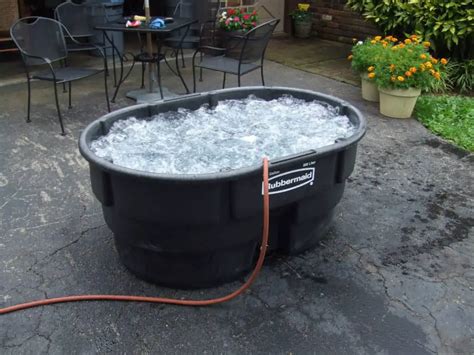 14 Amazing DIY Hot Tub Ideas