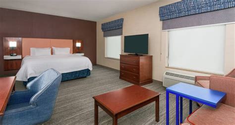 Hotels in Enfield | Hampton Inn Springfield South Enfield