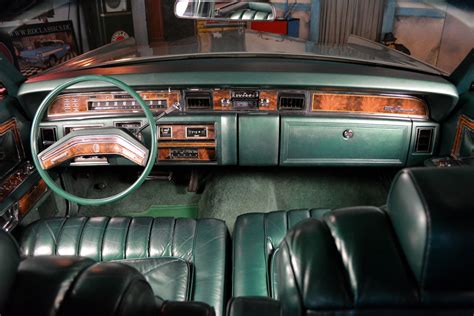 Lincoln Continental Towncar Sedan – RD Classics