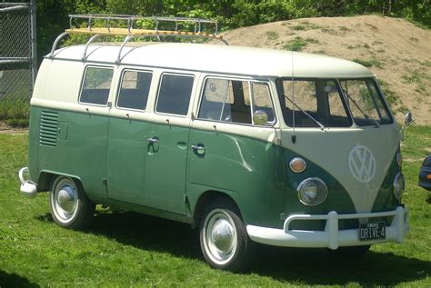 File:Volkswagen Bus (Hudson).JPG - Wikimedia Commons