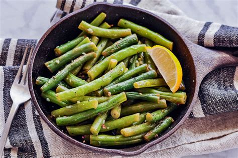 Garlic String Beans - Veggiecurean Transform String Beans Using Garlic and Lemon